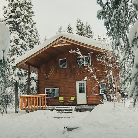 Little Atlin Lodge Tagish Екстериор снимка