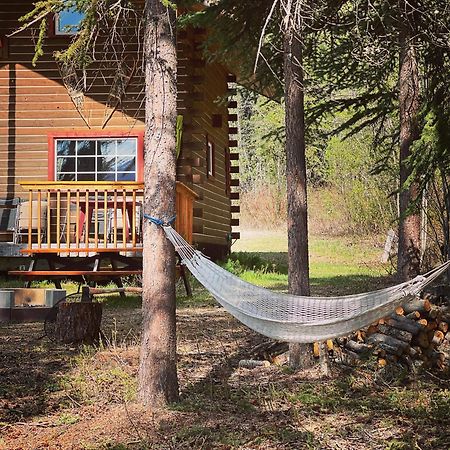 Little Atlin Lodge Tagish Екстериор снимка